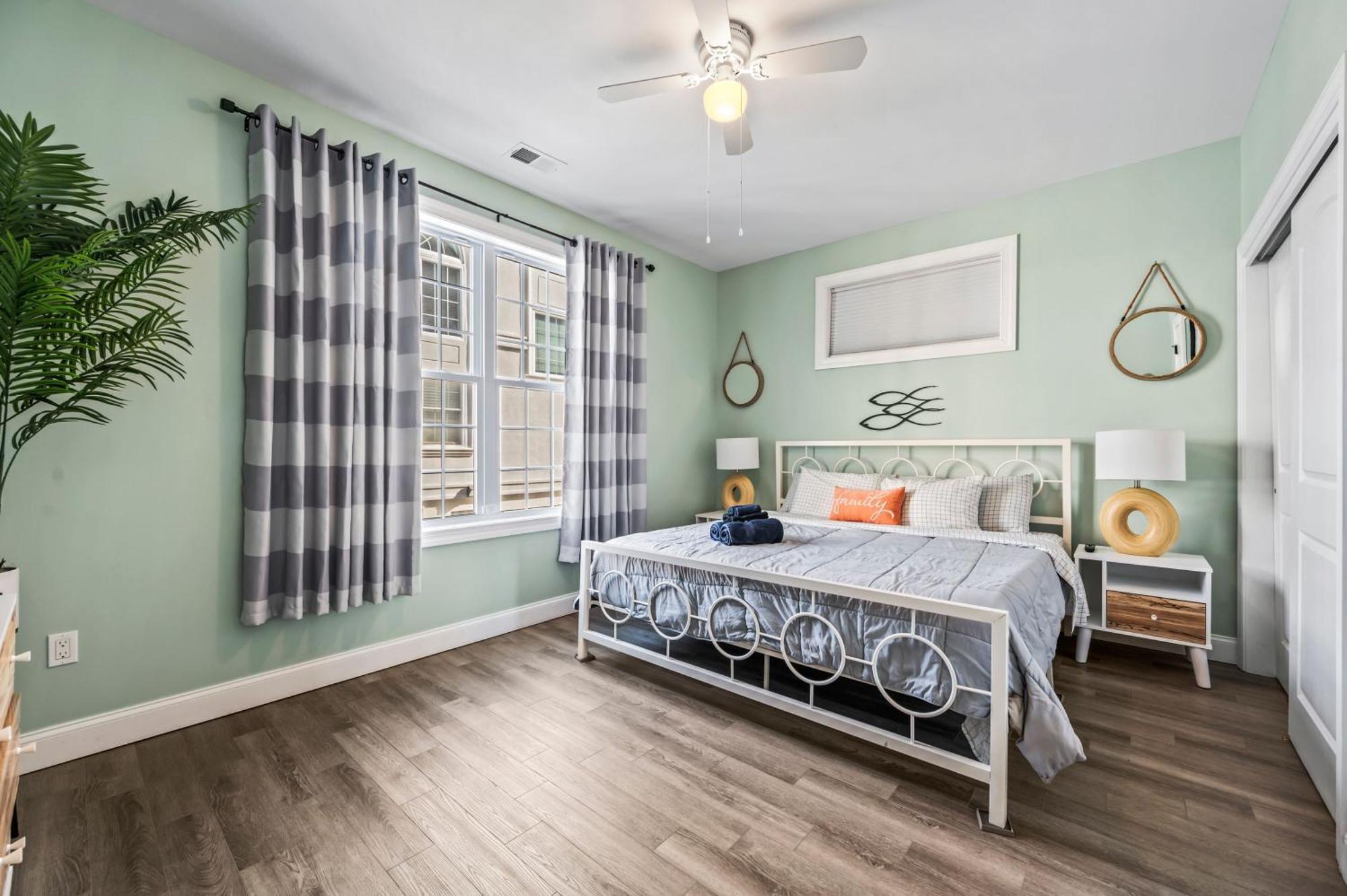Beach House Steps Away From The Boardwalk And Beach With Ocean Views In Seaside Heights! Exterior photo